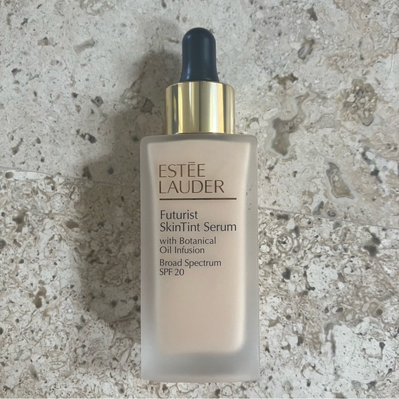 NIB Estee Lauder Futurist SkinTint Serum Foundation SPF 20 1N2 Ecru - Picture 4 of 11